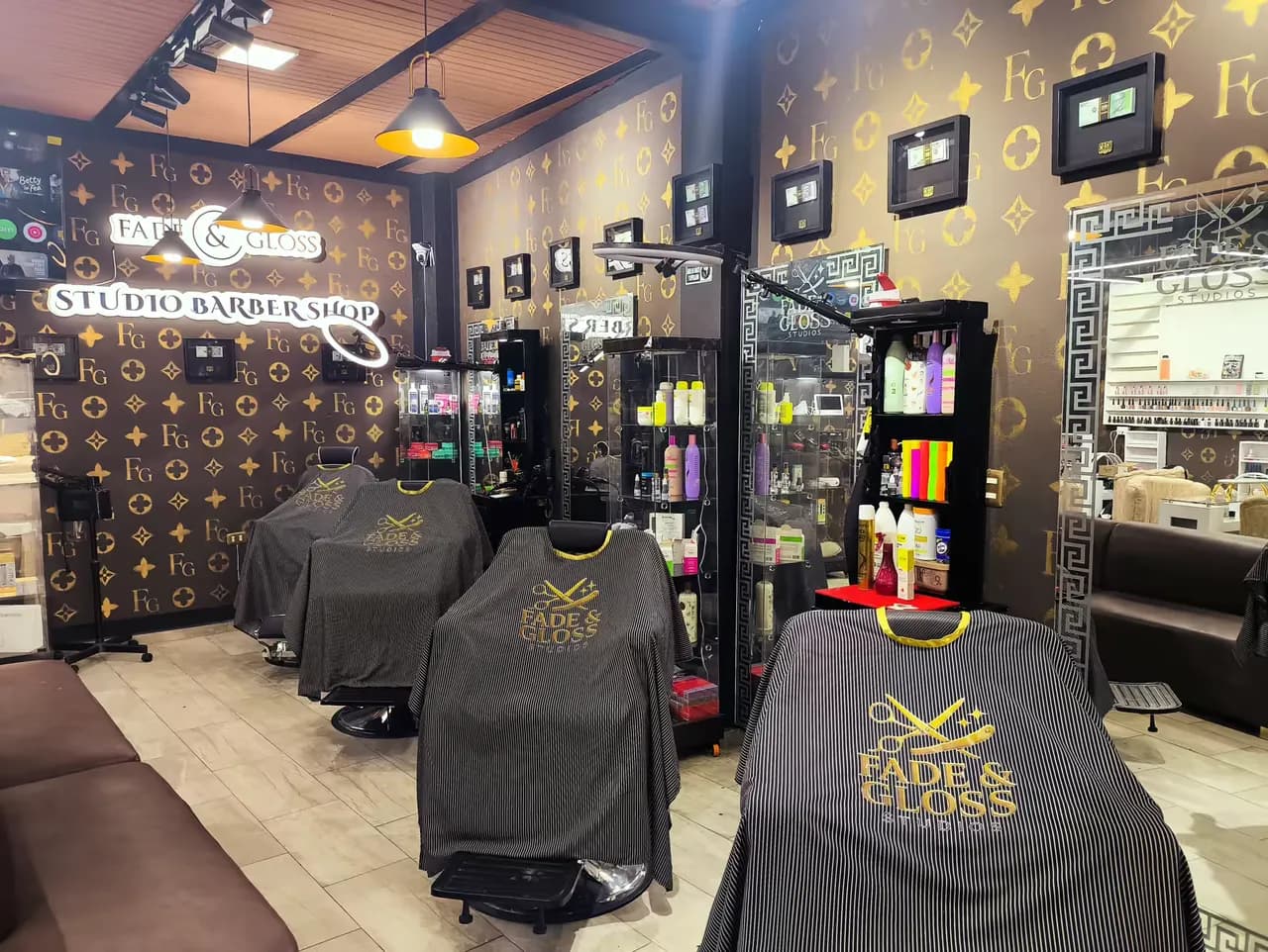 Salón de belleza en Soacha — Fade & Gloss